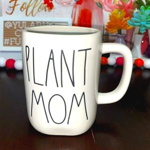 🆕 Rae Dunn PLANT MOM Coffee Mug